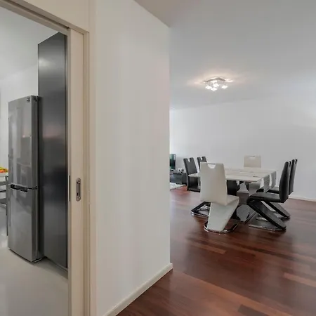 Apartment Madalenas Xxi By An Island