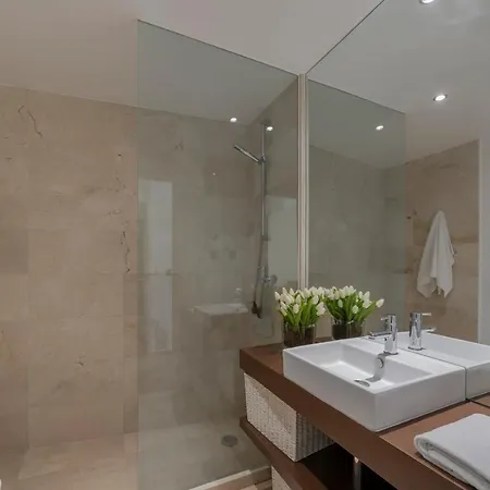 Apartment Madalenas Xxi By An Island